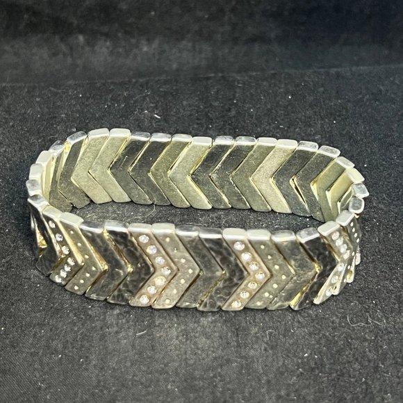 Premier Designs Heavy Silver Tone & Rhinestone Zig Zag Stretch Bracelet (3789) - Picture 5 of 7